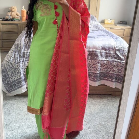 Green Salwar - Picture 2 of 5